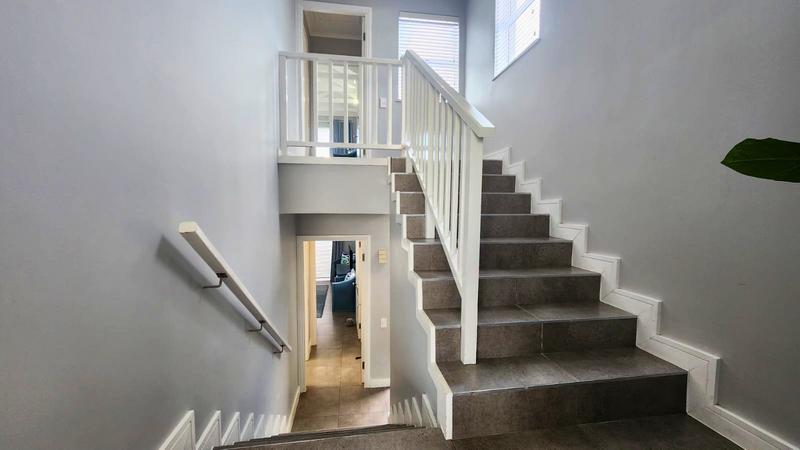 To Let 4 Bedroom Property for Rent in Pinnacle Point Golf Estate Western Cape